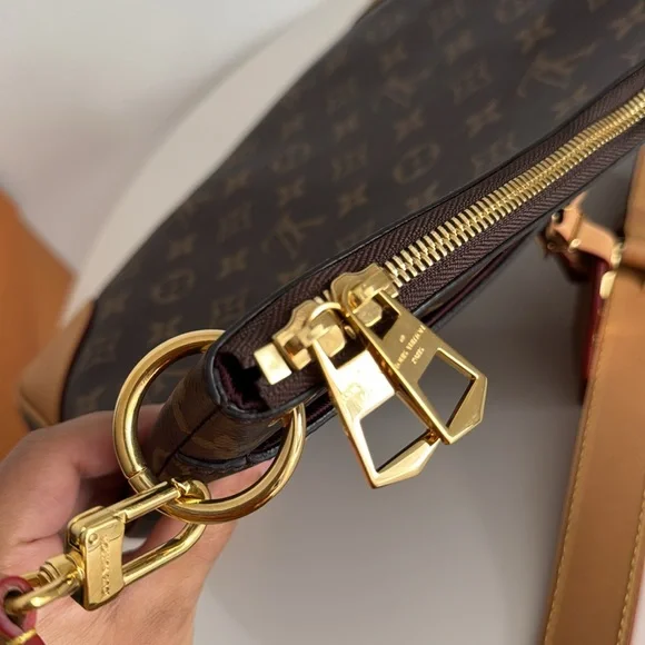 Louis Vuitton *NEW* Odeon MM NM Brown Monogram Shoulder Bag with Box & Cover - Picture 10 of 17